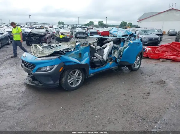 KM8K2CAB8NU819693 2022 HYUNDAI KONA - Image 2