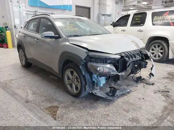 KM8K2CAB8NU825252 2022 HYUNDAI KONA - Image 1