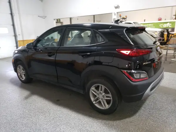 KM8K2CAB8PU969726 2023 HYUNDAI KONA - Image 2