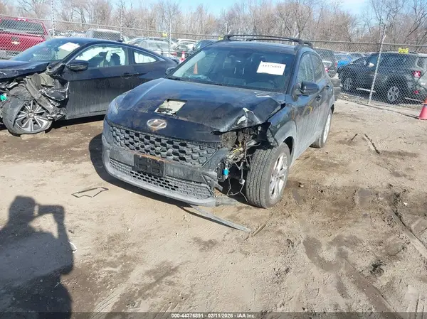 KM8K32AB1NU860822 2022 HYUNDAI KONA - Image 2