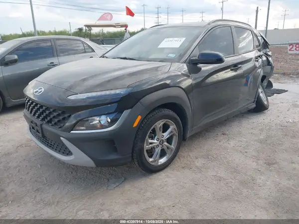 KM8K32AB4NU926943 2022 HYUNDAI KONA - Image 2