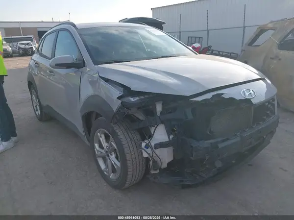 KM8K32AB8NU770552 2022 HYUNDAI KONA - Image 1