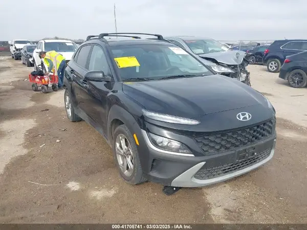 KM8K32AB8NU926993 2022 HYUNDAI KONA - Image 1