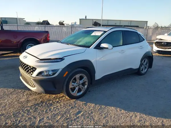 KM8K32AB9NU886830 2022 HYUNDAI KONA - Image 2