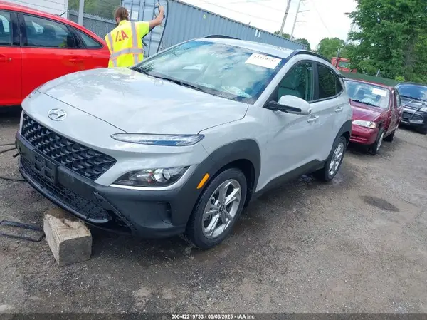 KM8K32AB9NU900466 2022 HYUNDAI KONA - Image 2