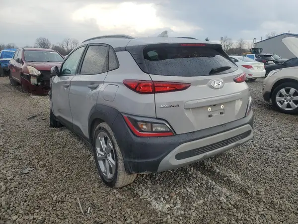KM8K32ABXNU909922 2022 HYUNDAI KONA - Image 2