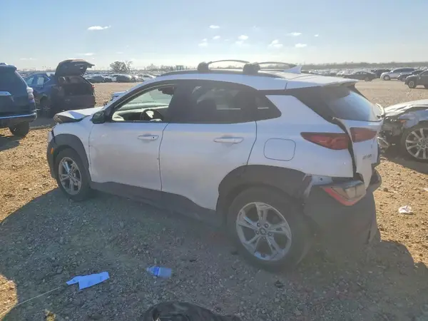 KM8K32ABXNU928566 2022 HYUNDAI KONA - Image 2