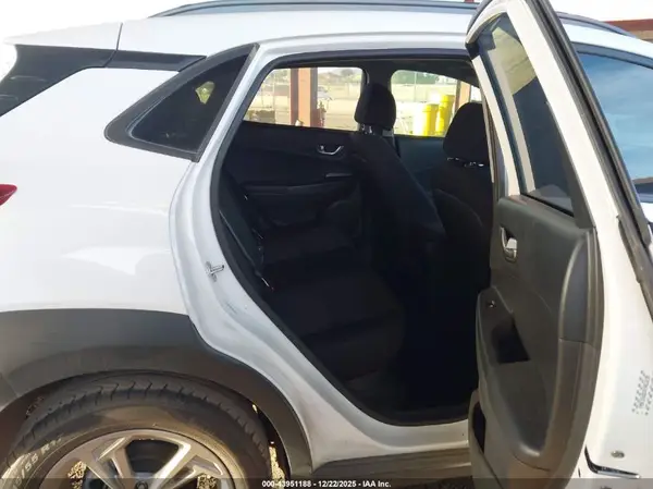 KM8K32ABXPU963238 2023 HYUNDAI KONA - Image 8