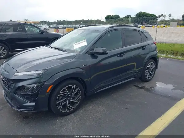 KM8K33A30NU830886 2022 HYUNDAI KONA - Image 2