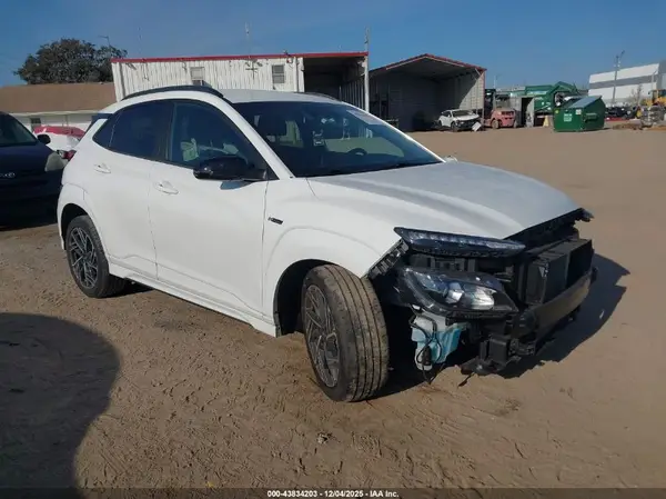 KM8K33A30NU905389 2022 HYUNDAI KONA - Image 1
