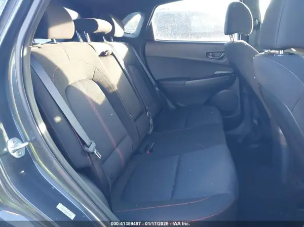KM8K33A31NU817693 2022 HYUNDAI KONA - Image 8