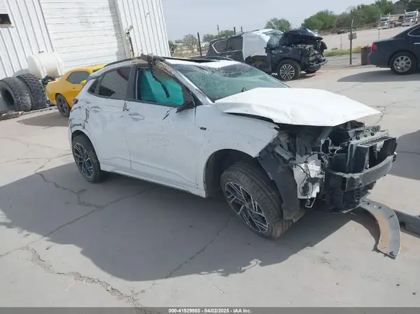 KM8K33A31PU000548 2023 HYUNDAI KONA - Image 1