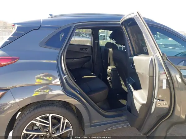 KM8K33A31PU993940 2023 HYUNDAI KONA - Image 8