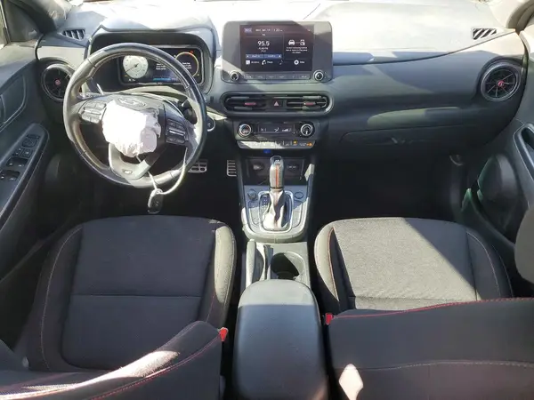 KM8K33A32NU821011 2022 HYUNDAI KONA - Image 8