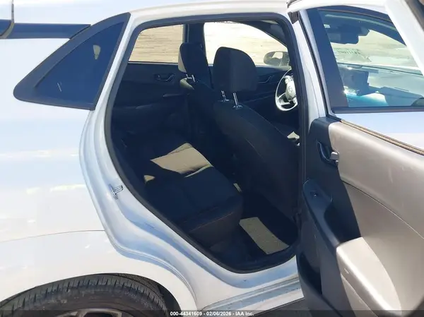 KM8K33A33PU965895 2023 HYUNDAI KONA - Image 8