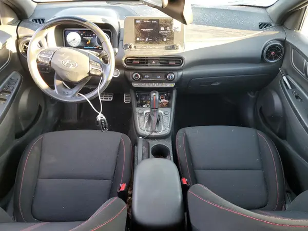KM8K33A36NU917563 2022 HYUNDAI KONA - Image 8