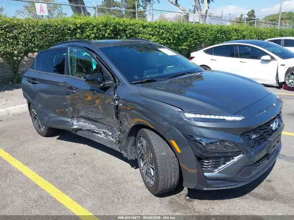 KM8K33A36NU922438 2022 HYUNDAI KONA - Image 1