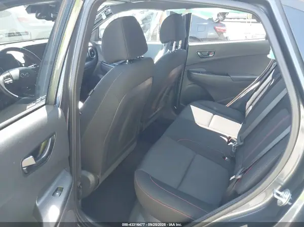 KM8K33A36NU922438 2022 HYUNDAI KONA - Image 8