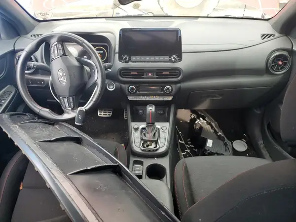 KM8K33A38NU829811 2022 HYUNDAI KONA - Image 8