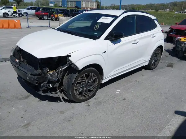 KM8K33A38NU835964 2022 HYUNDAI KONA - Image 2