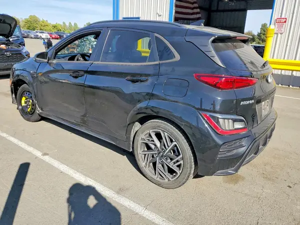 KM8K33A3XNU843015 2022 HYUNDAI KONA - Image 2