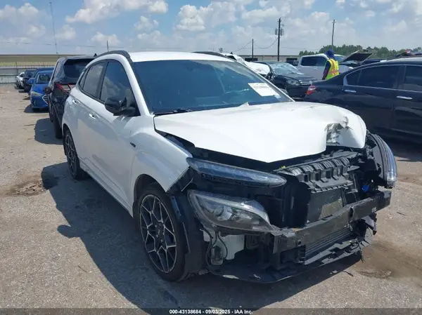 KM8K33A3XNU868674 2022 HYUNDAI KONA - Image 1