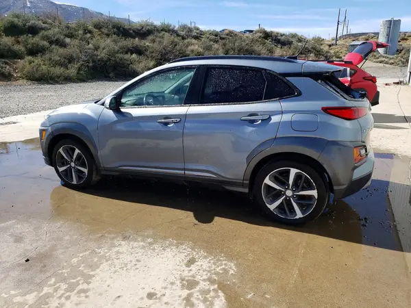 KM8K33A50JU097847 2018 HYUNDAI KONA - Image 2