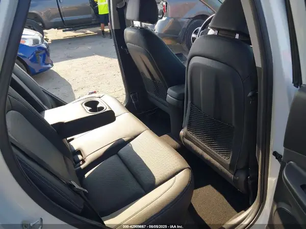 KM8K33A51JU098778 2018 HYUNDAI KONA - Image 8