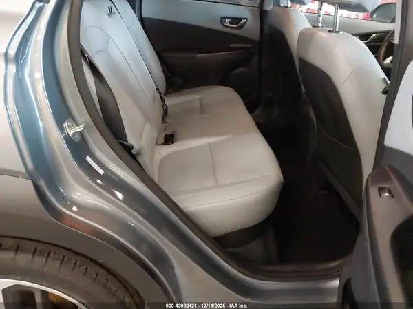 KM8K33A52MU632570 2021 HYUNDAI KONA - Image 8