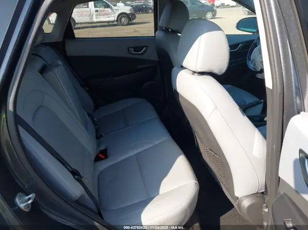 KM8K33A54KU374422 2019 HYUNDAI KONA - Image 8