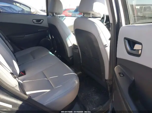KM8K33A56JU079546 2018 HYUNDAI KONA - Image 8
