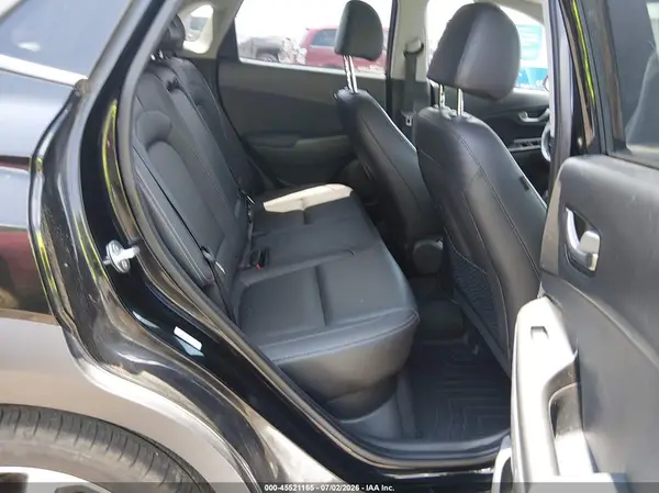 KM8K33A56MU654880 2021 HYUNDAI KONA - Image 8