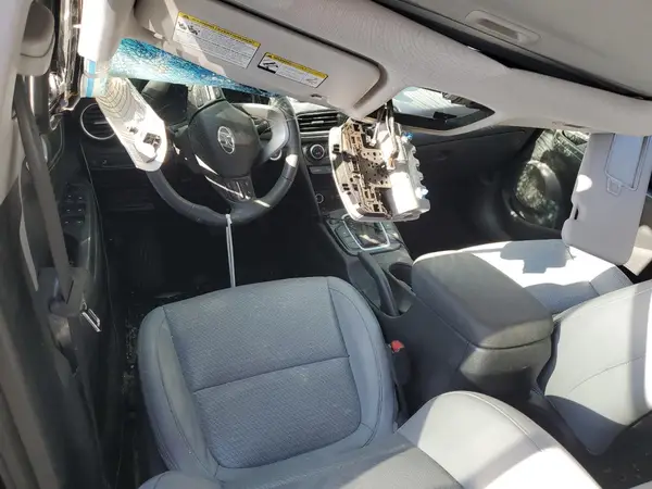 KM8K33A58JU078723 2018 HYUNDAI KONA - Image 8