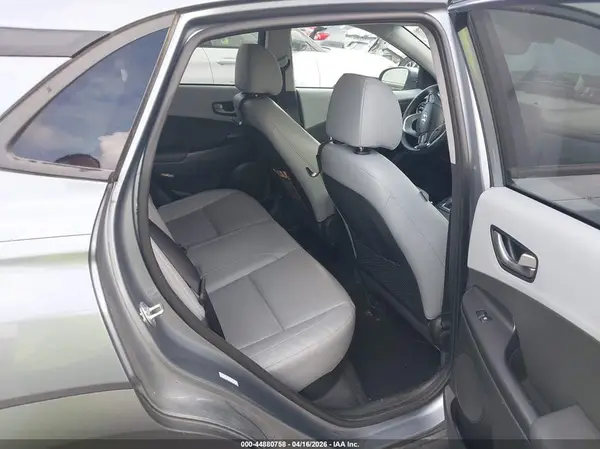 KM8K33A59JU106495 2018 HYUNDAI KONA - Image 8