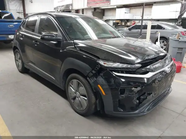 KM8K33AG0MU123109 2021 HYUNDAI KONA - Image 1