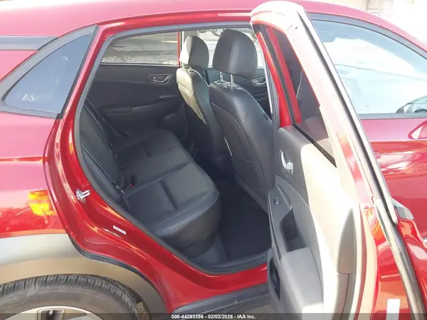KM8K33AG1KU054458 2019 HYUNDAI KONA - Image 8