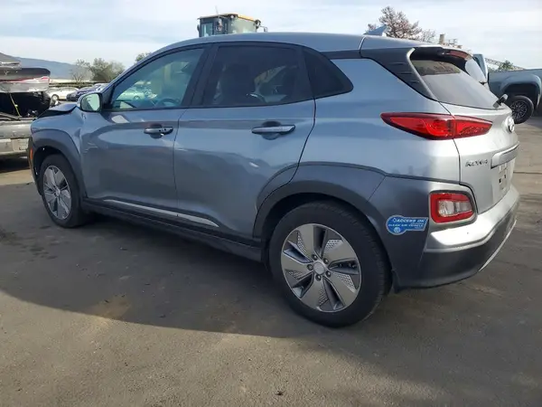 KM8K33AG1MU103077 2021 HYUNDAI KONA - Image 2