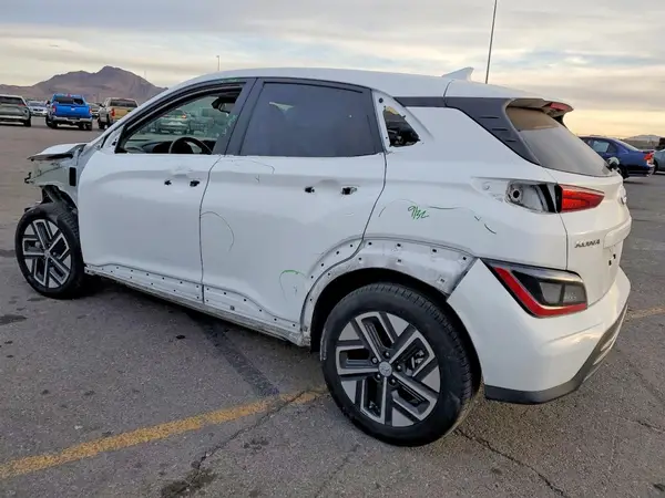 KM8K33AG1PU168340 2023 HYUNDAI KONA - Image 2