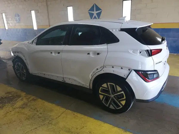 KM8K33AG1PU190208 2023 HYUNDAI KONA - Image 2