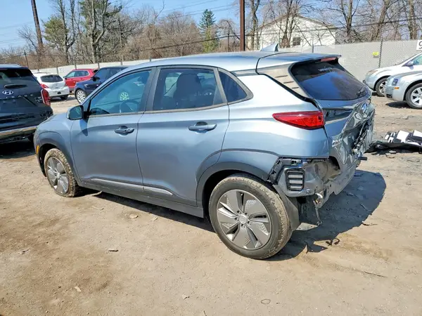 KM8K33AG2MU099377 2021 HYUNDAI KONA - Image 2