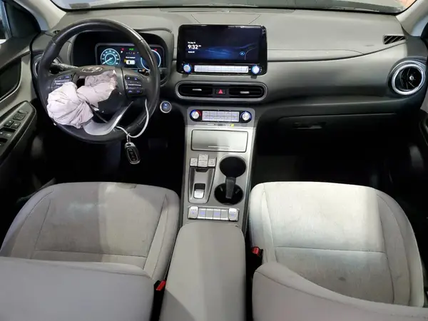 KM8K33AG2PU182330 2023 HYUNDAI KONA - Image 8