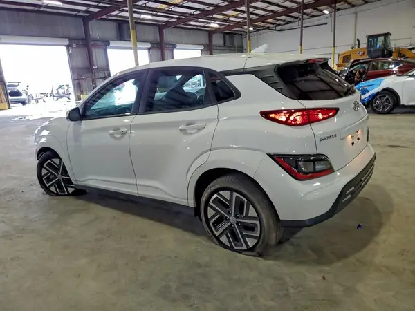 KM8K33AG2PU187012 2023 HYUNDAI KONA - Image 2