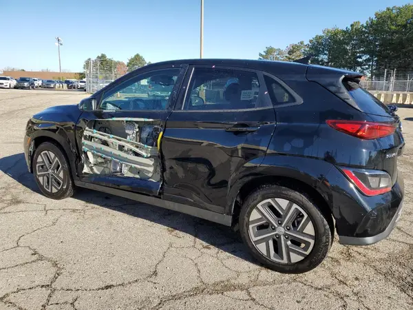 KM8K33AG2PU188998 2023 HYUNDAI KONA - Image 2