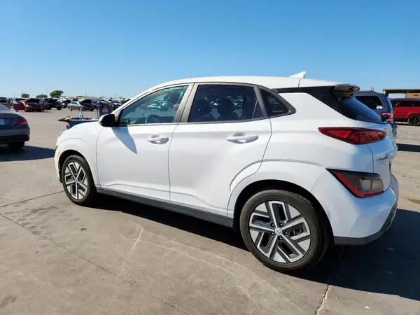 KM8K33AG2PU193120 2023 HYUNDAI KONA - Image 2