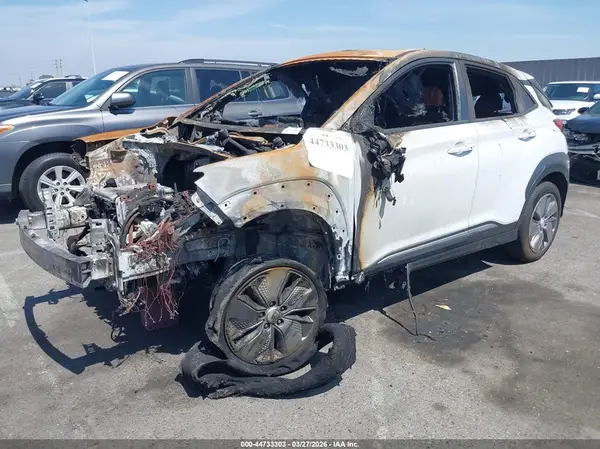 KM8K33AG4KU024452 2019 HYUNDAI KONA - Image 2