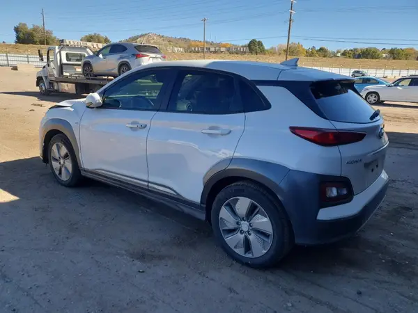 KM8K33AG4LU077377 2020 HYUNDAI KONA - Image 2