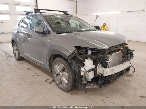KM8K33AG4MU121220 2021 HYUNDAI KONA - Image 1