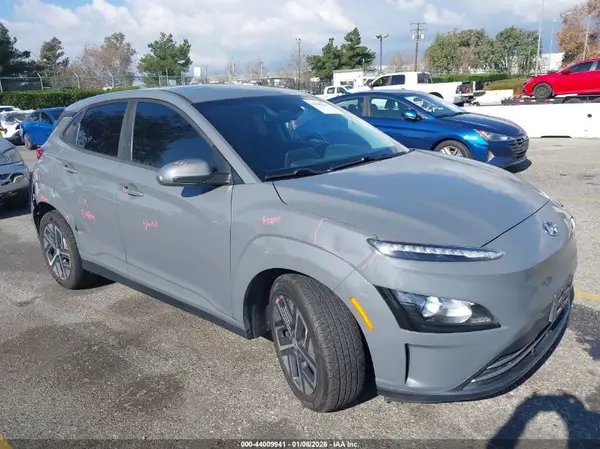 KM8K33AG4NU136866 2022 HYUNDAI KONA - Image 1