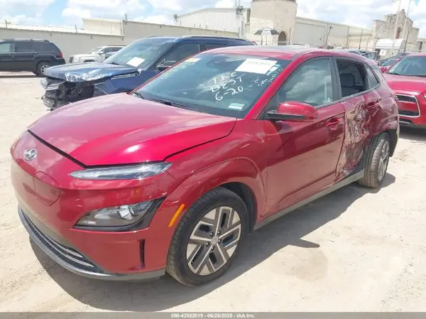 KM8K33AG4PU186136 2023 HYUNDAI KONA - Image 2