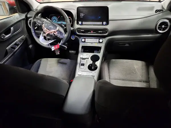 KM8K33AG4PU190624 2023 HYUNDAI KONA - Image 8